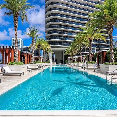 Aluna Lux Suites At Sls Lux Brickell Building Miami Exterior photo